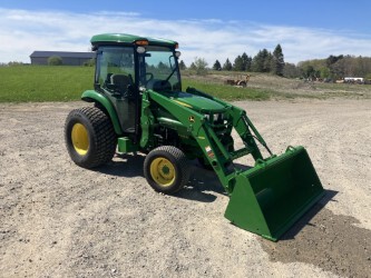 2014 John Deere 4044R Image 4