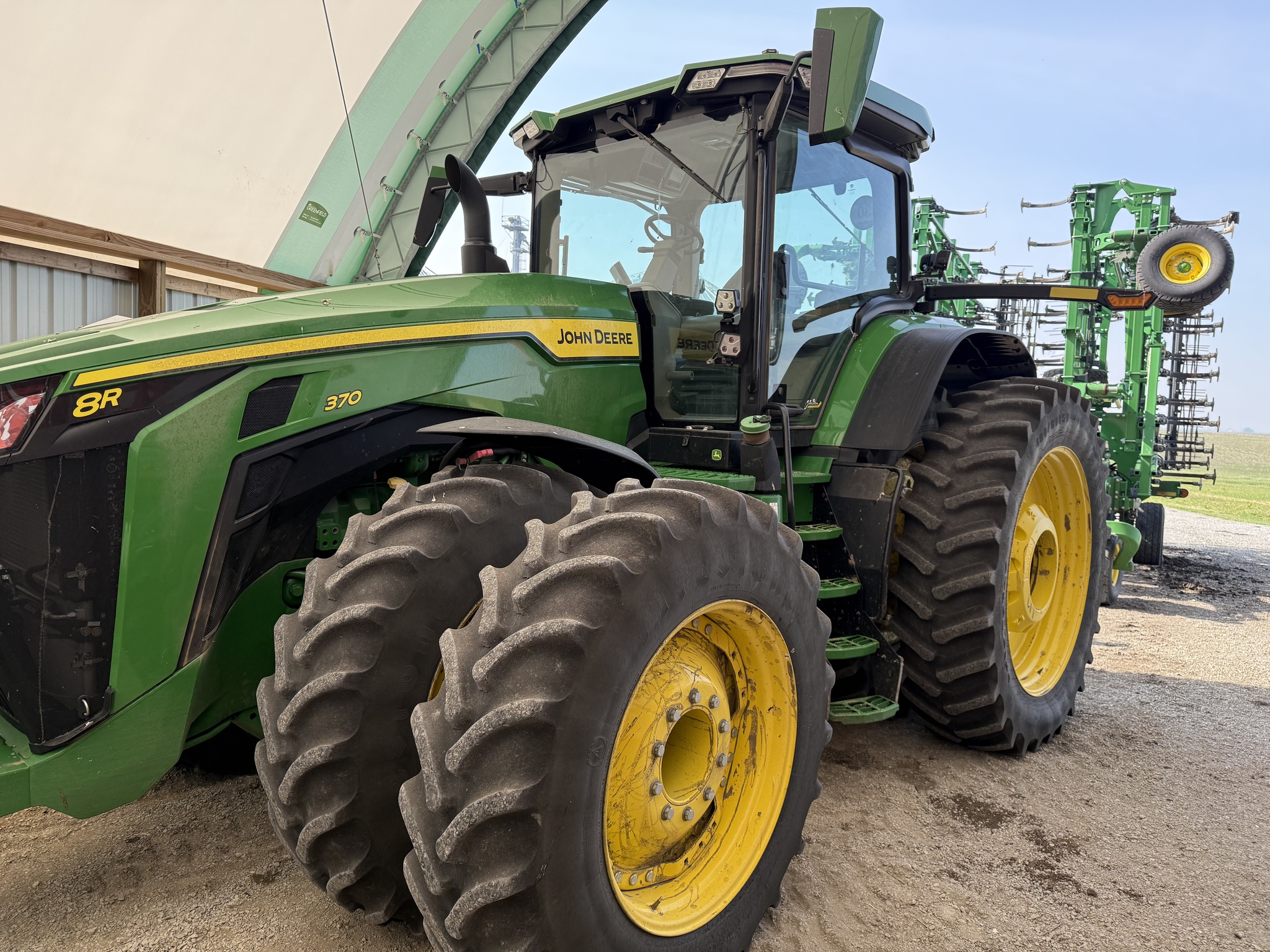 2020 John Deere 8R 370 Image 3
