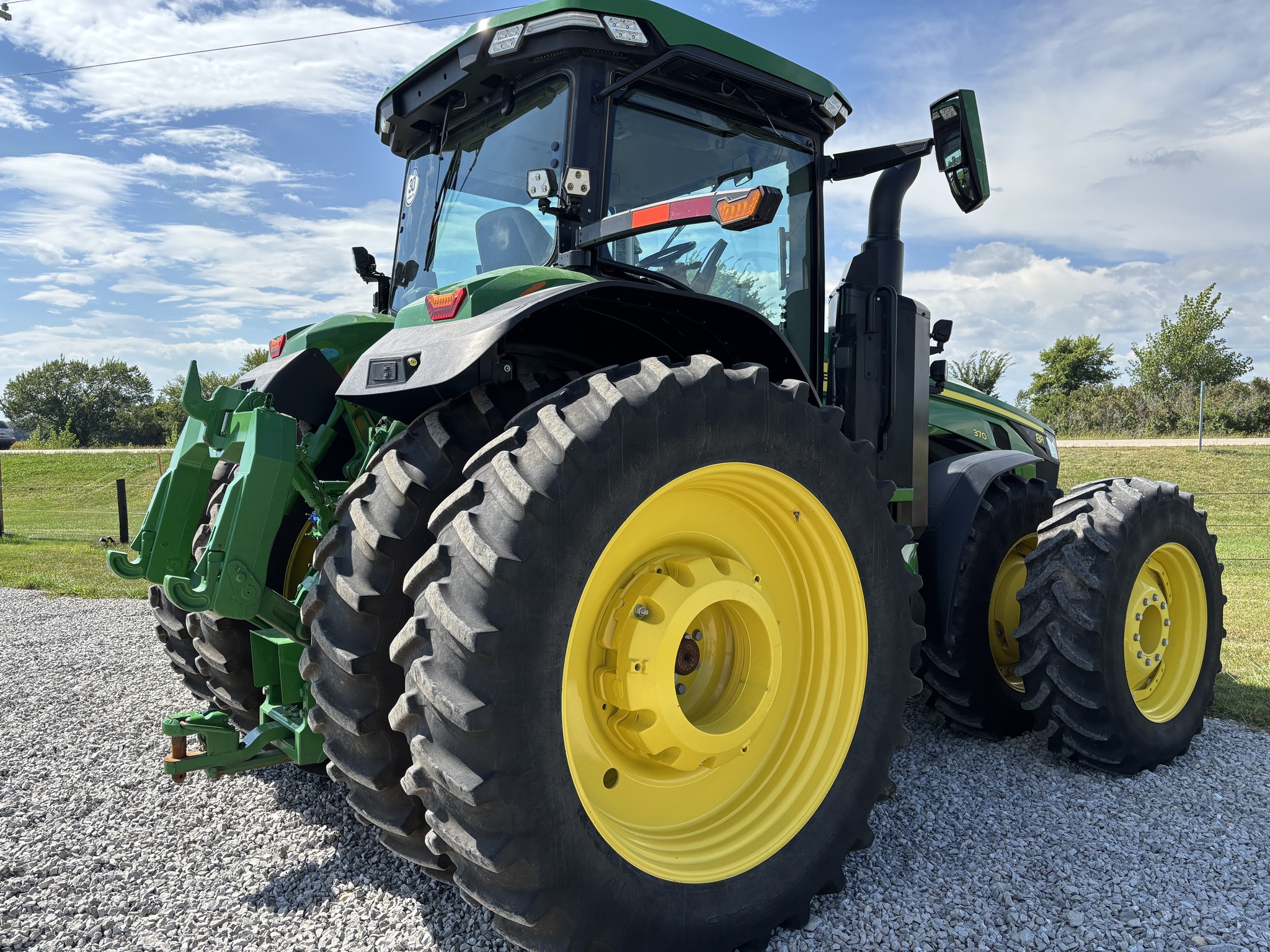 2020 John Deere 8R 370 Image 5