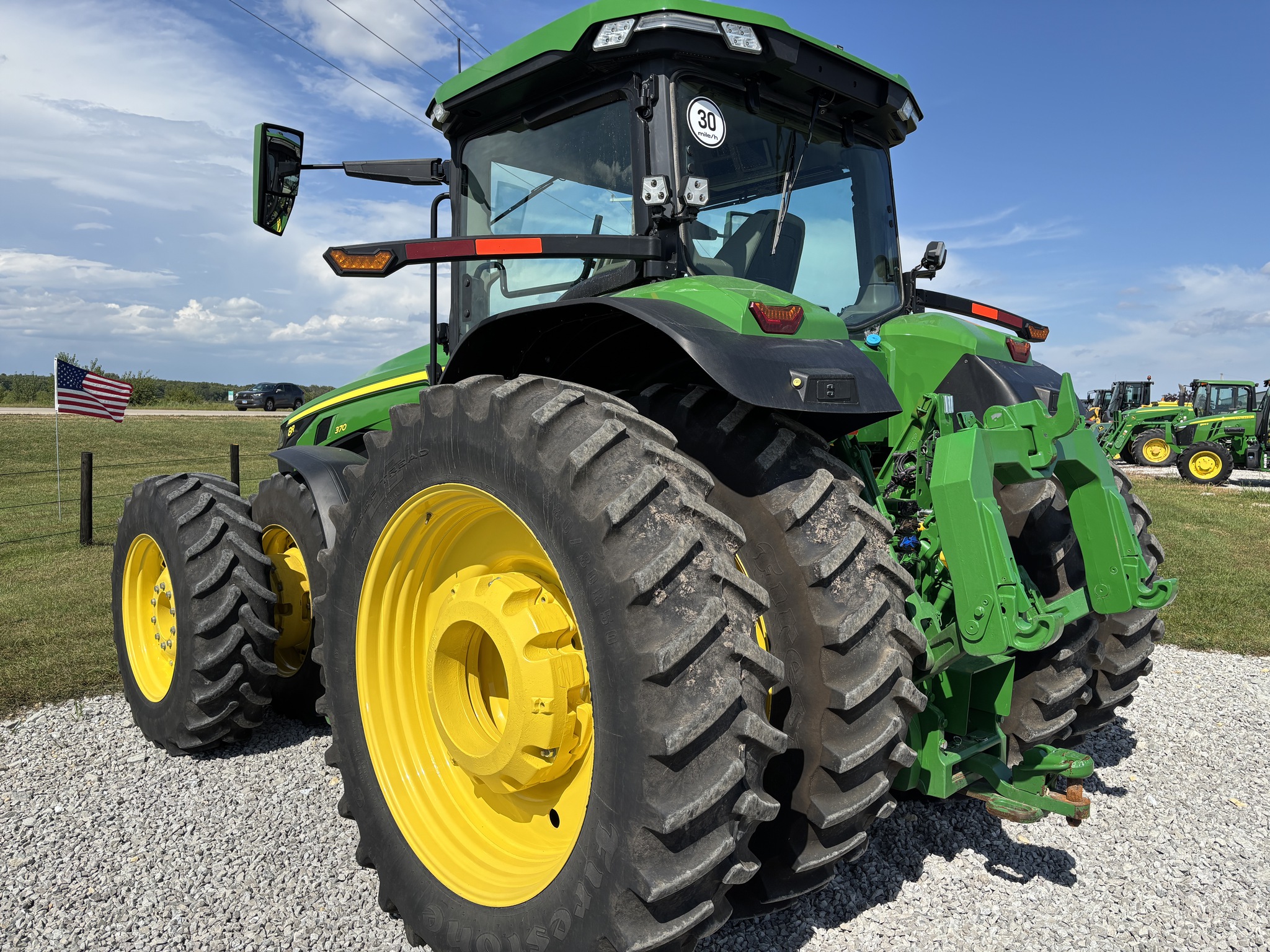 2020 John Deere 8R 370 Image 8