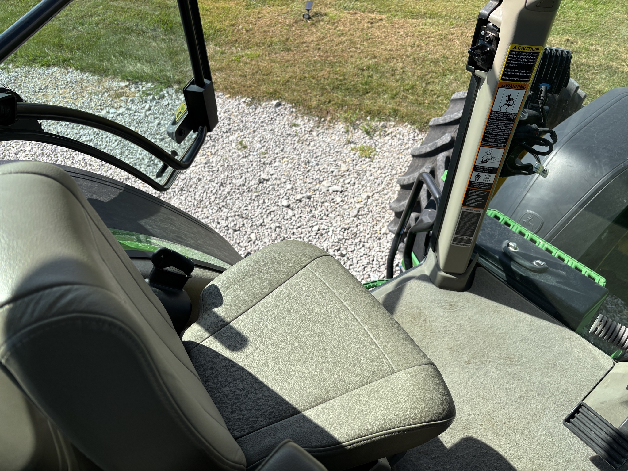 2020 John Deere 8R 370 Image 15