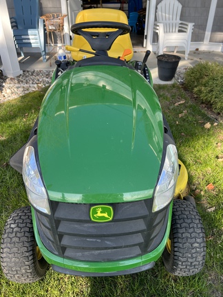 Photo of 2013 John Deere D105