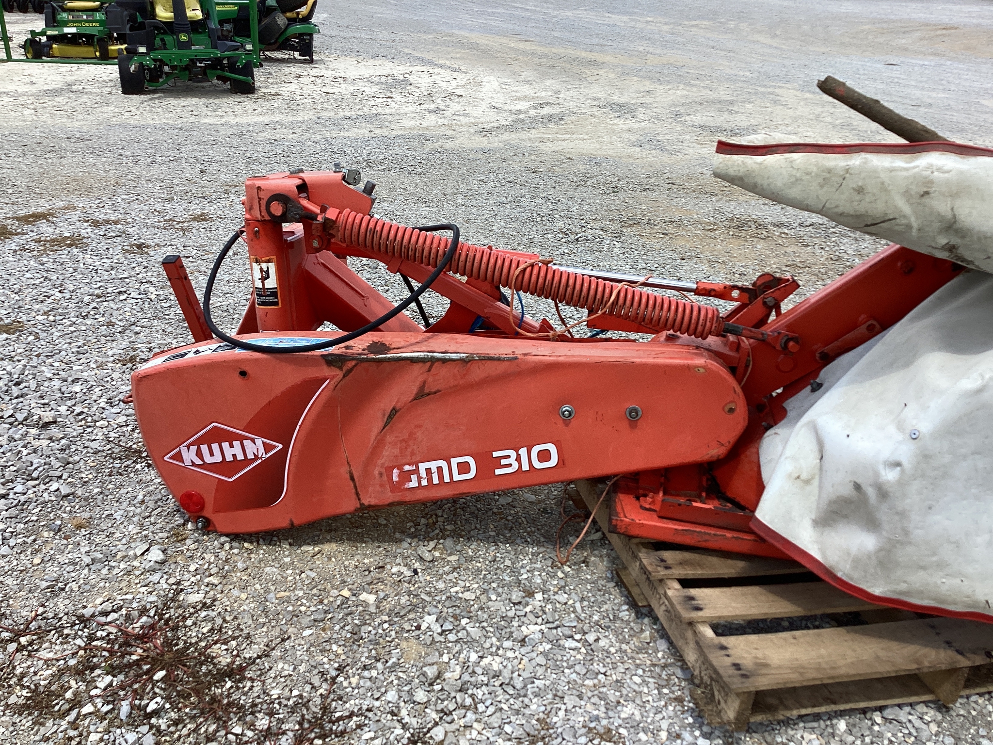 2015 Kuhn GMD310HD Image 19