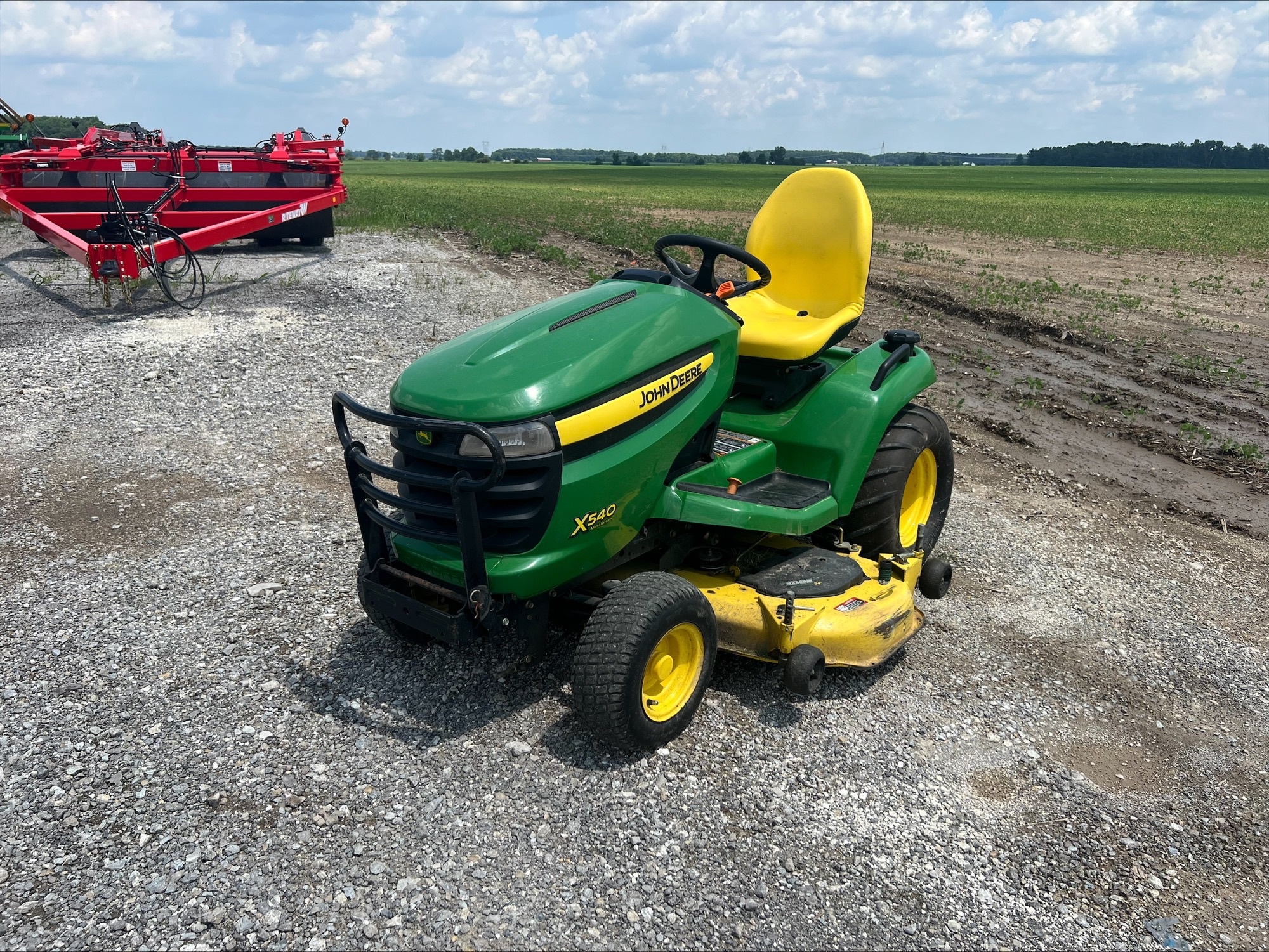 2011 John Deere X540 Image 2