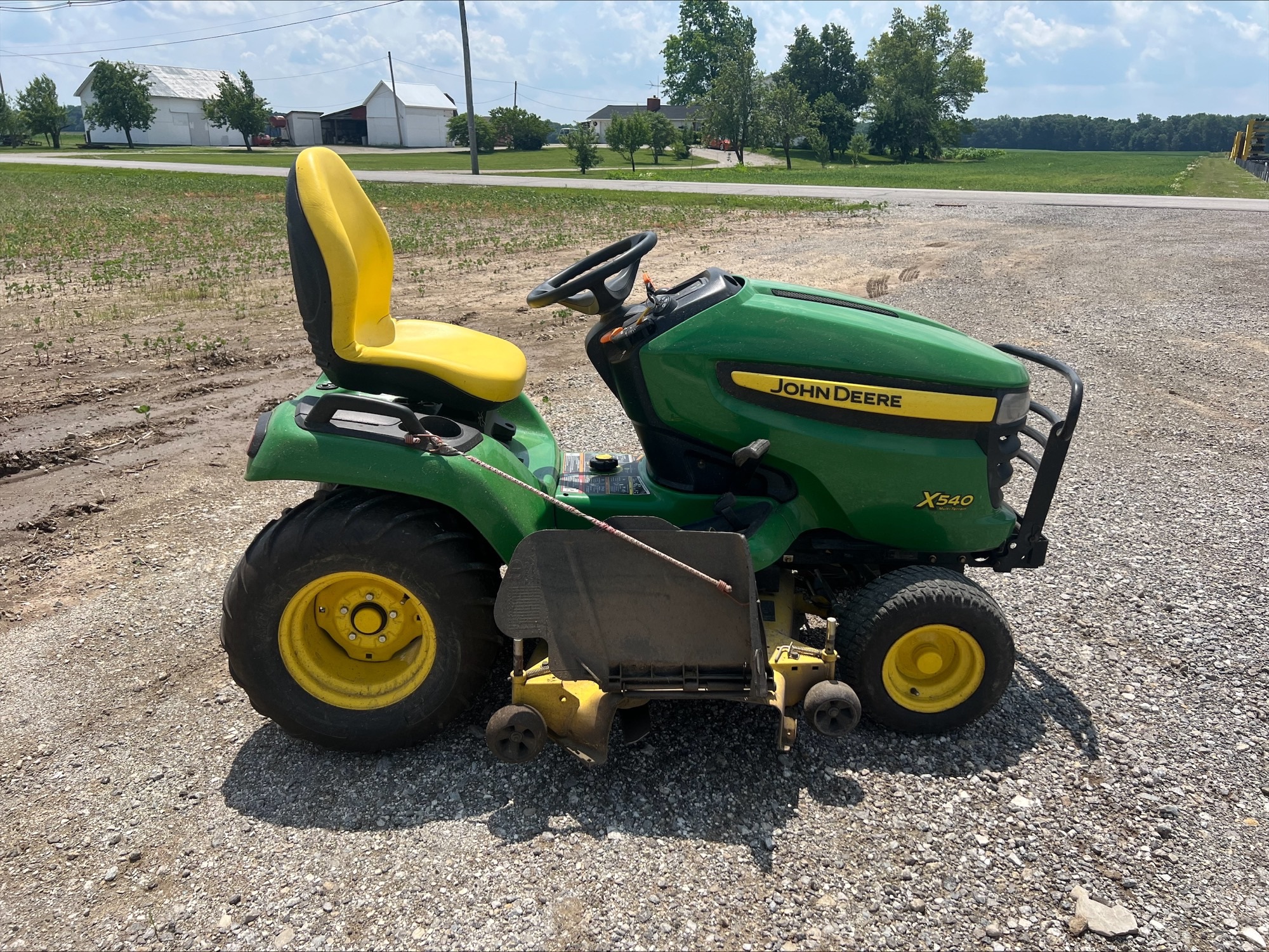 2011 John Deere X540 Image 7