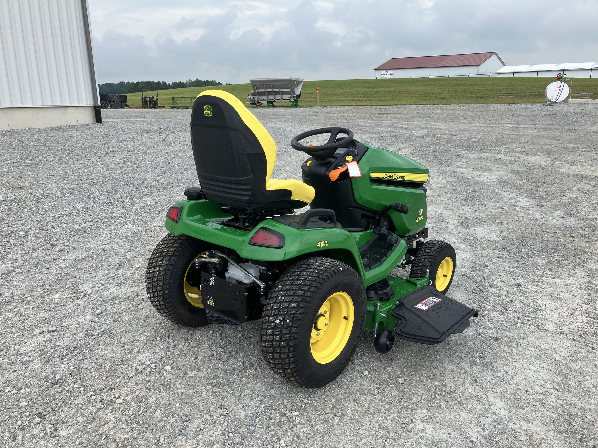2025 John Deere X584 Image 7