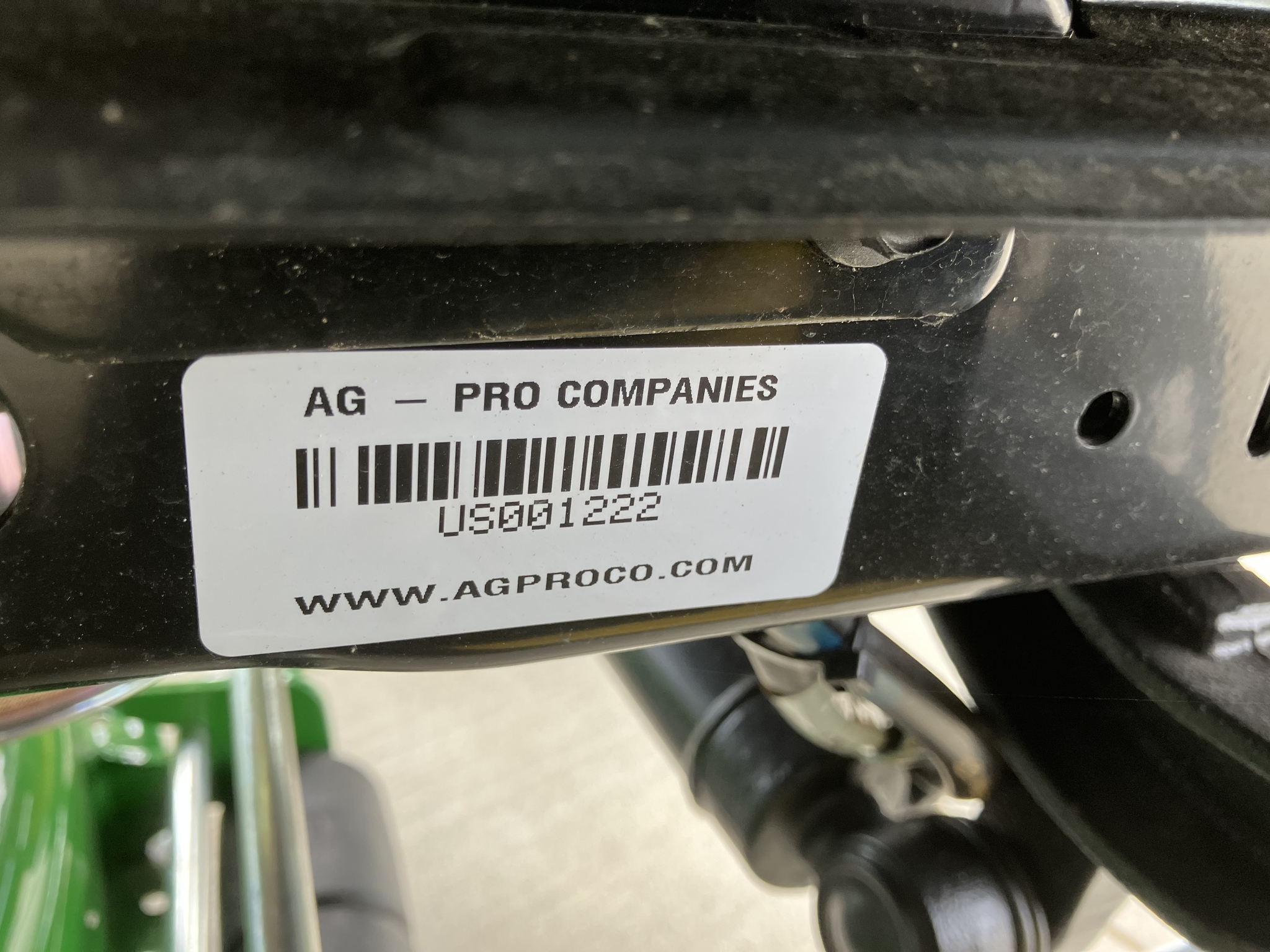 2025 John Deere X584 Image 9