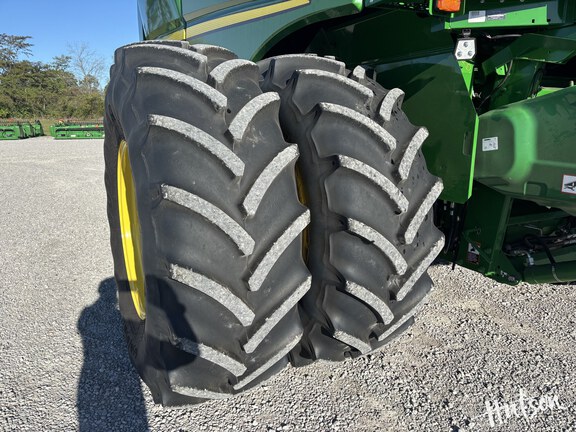 Photo of 2023 John Deere S780