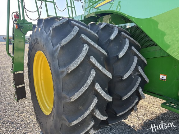 Photo of 2023 John Deere S780