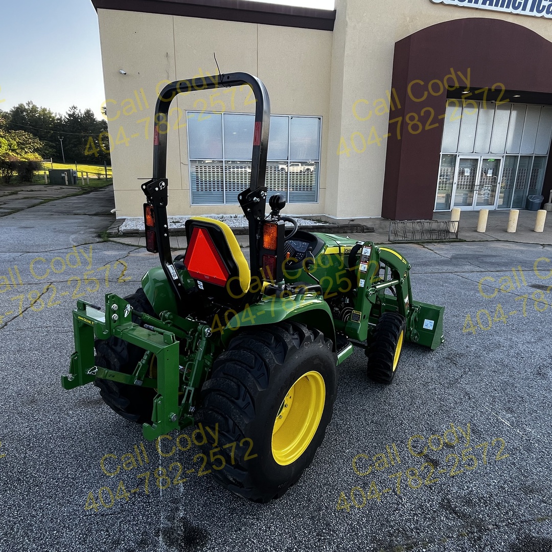 2025 John Deere 3033R Image 4