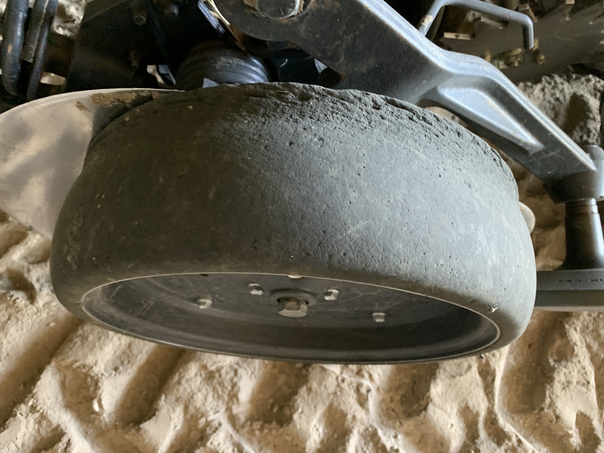 2012 John Deere 1990 Image 6