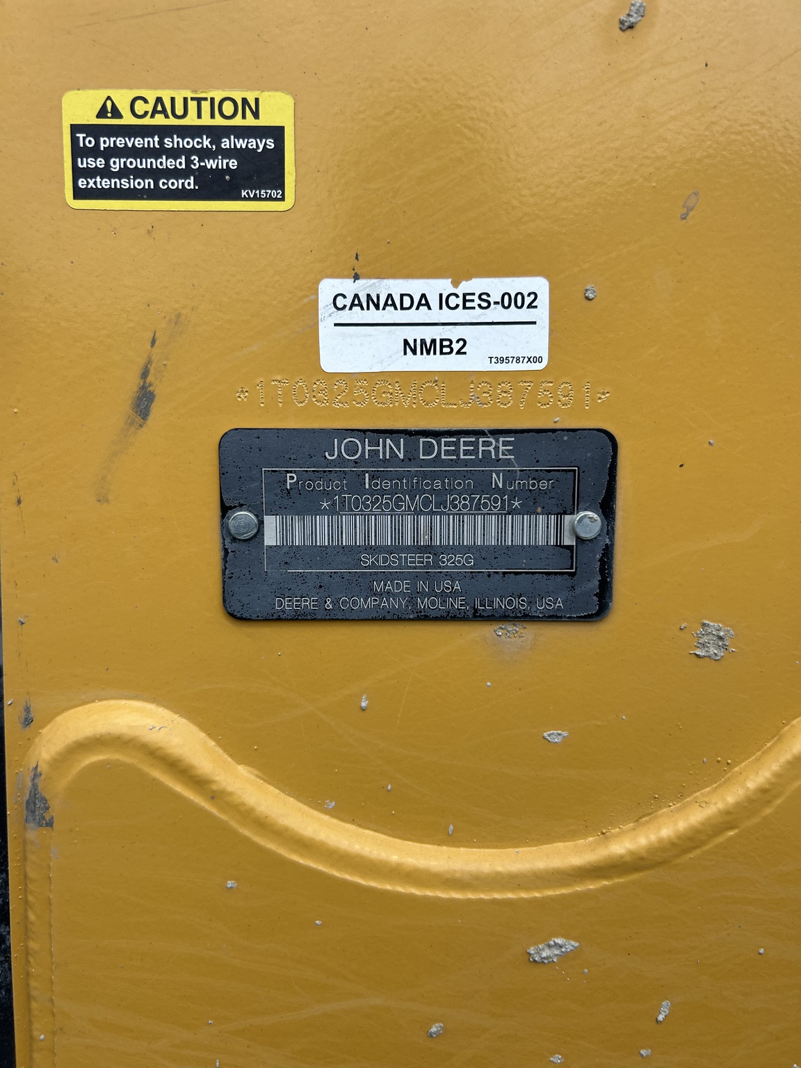 2020 John Deere 325G Image 16