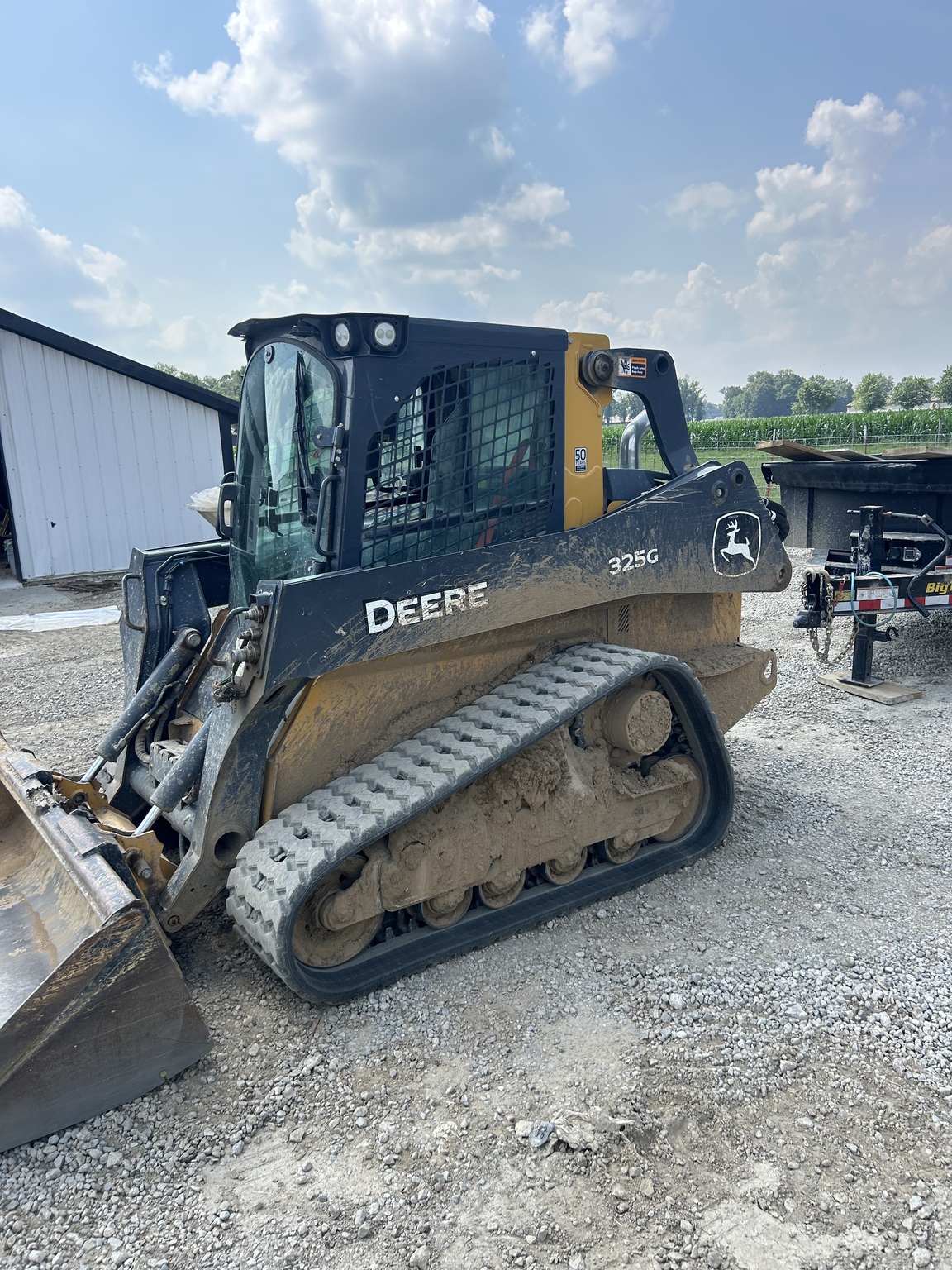 2020 John Deere 325G Image 3
