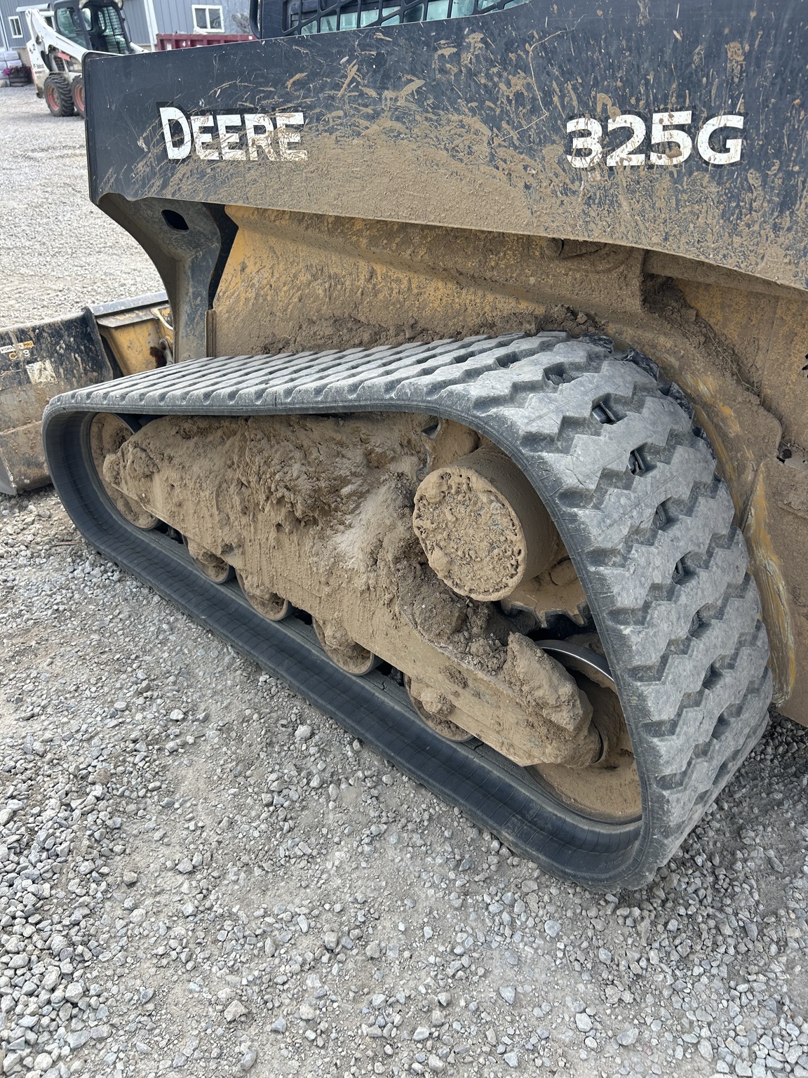 2020 John Deere 325G Image 11