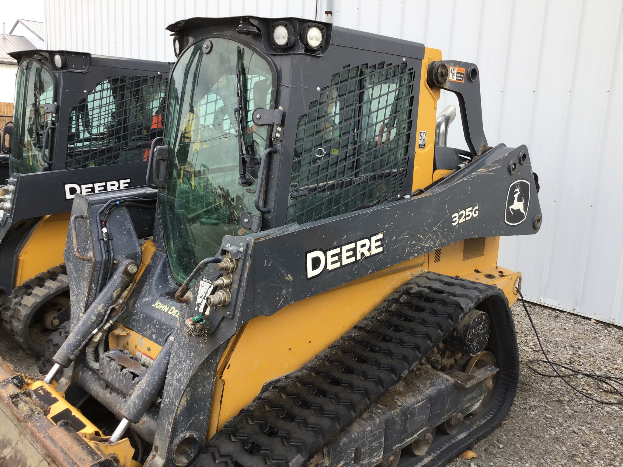 2020 John Deere 325G Image 4