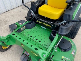 2016 John Deere Z915B Image 11
