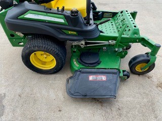 2016 John Deere Z915B Image 12