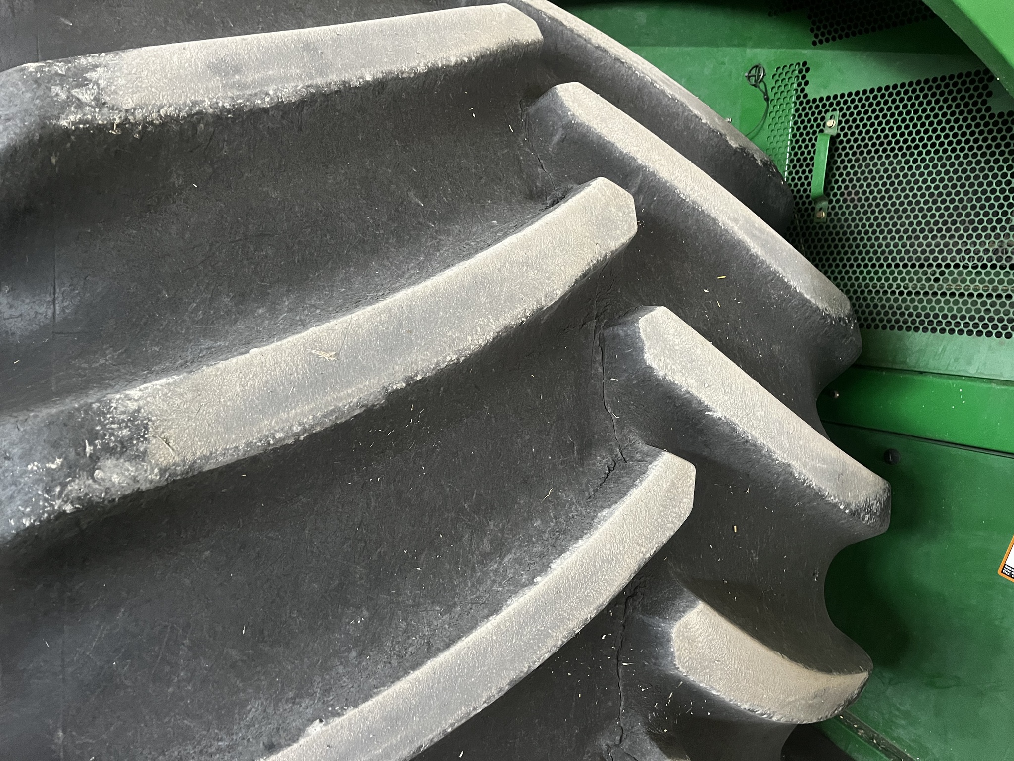2013 John Deere S660 Image 27