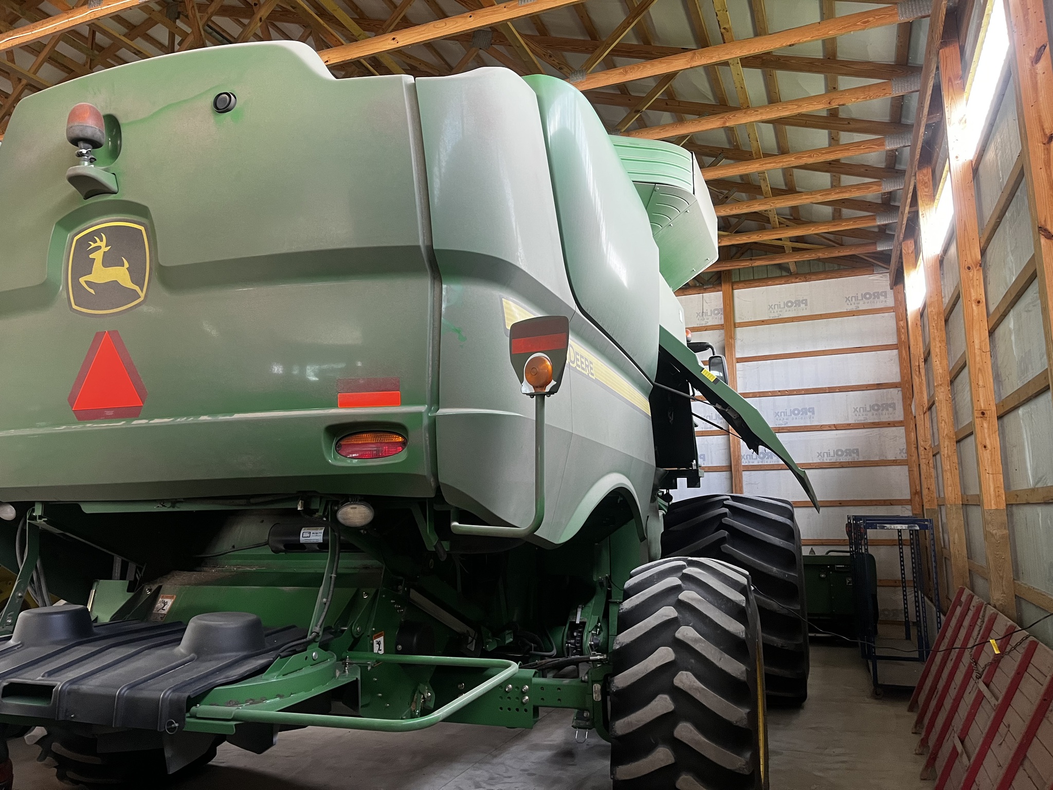 2013 John Deere S660 Image 19