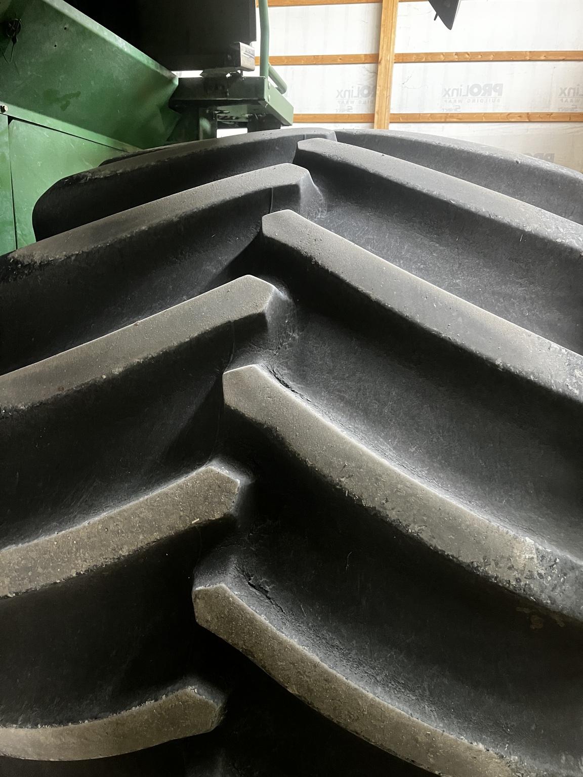 2013 John Deere S660 Image 12