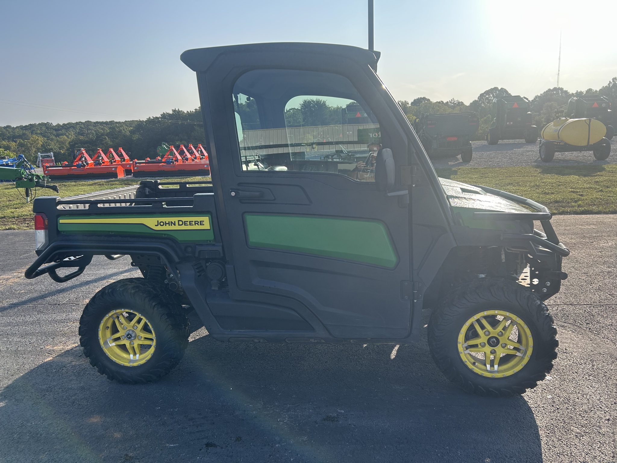  2023 John Deere XUV 865M at Heritage Tractor in Anderson, MO