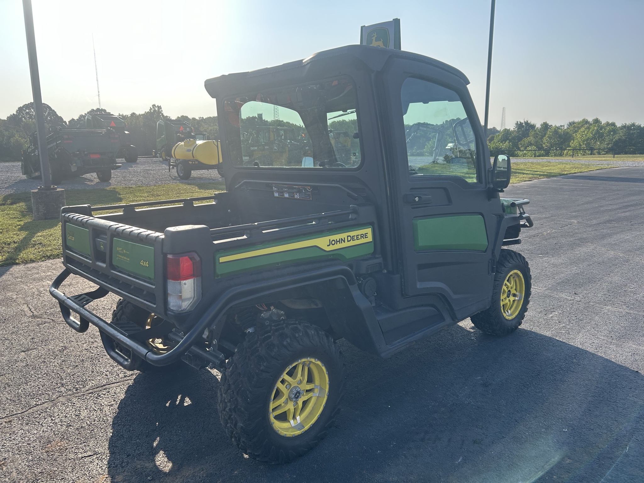  2023 John Deere XUV 865M at Heritage Tractor in Anderson, MO