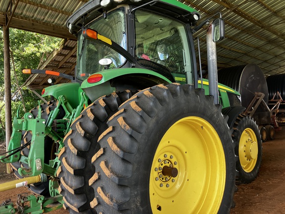 2014 John Deere 7200R