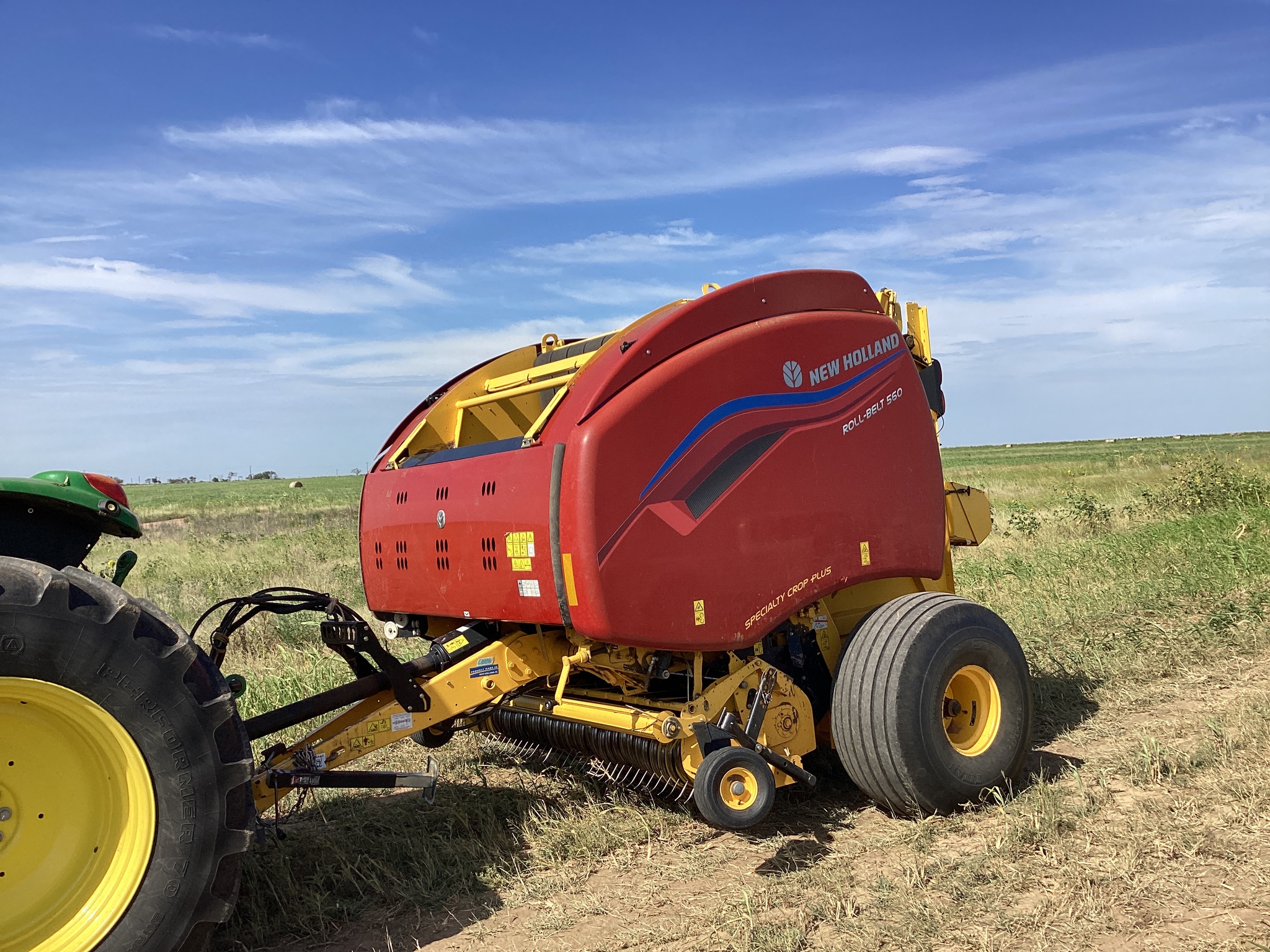 2022 New Holland Rollbelt 560 Image 1