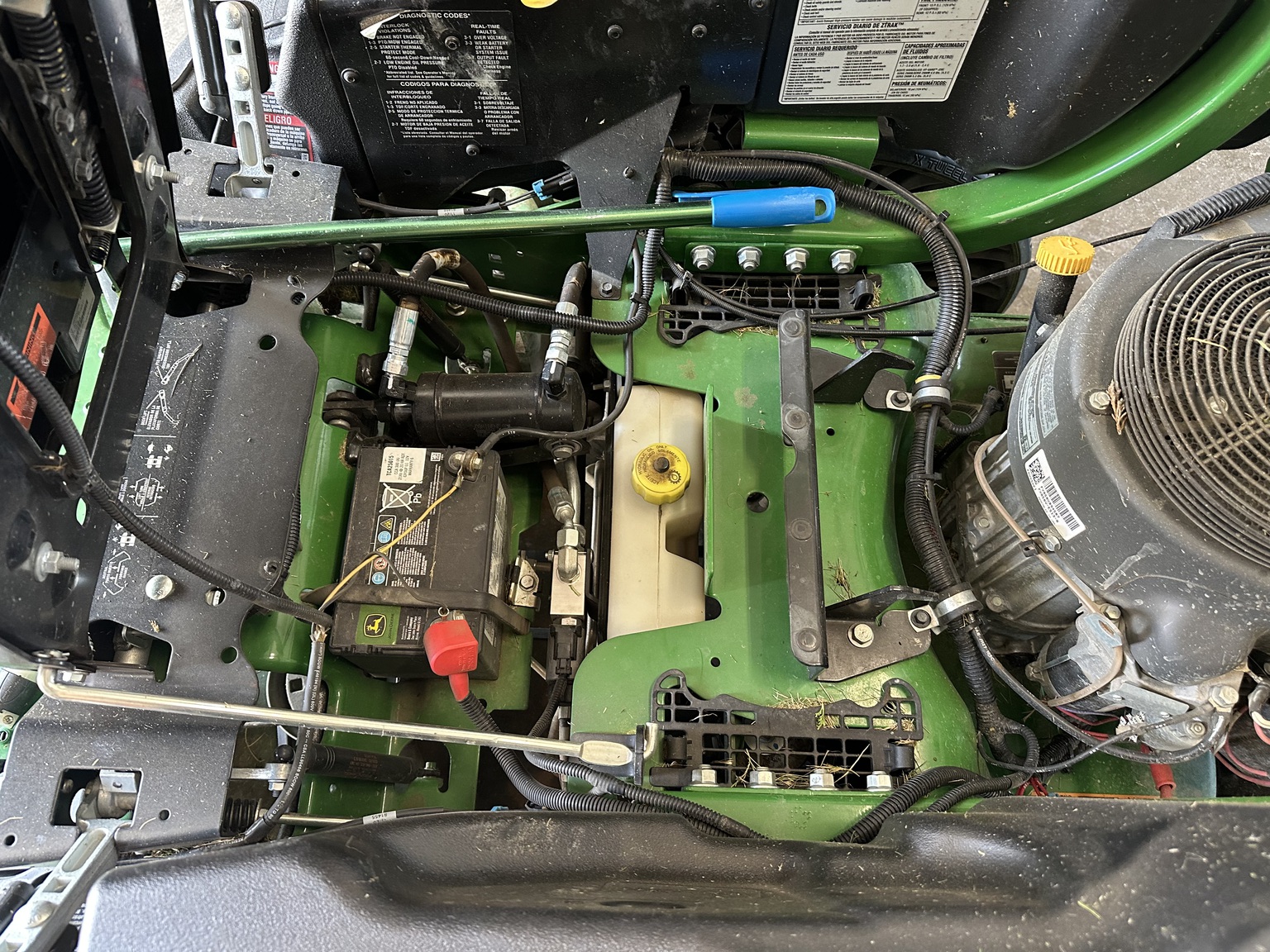 2021 John Deere Z950R Image 10