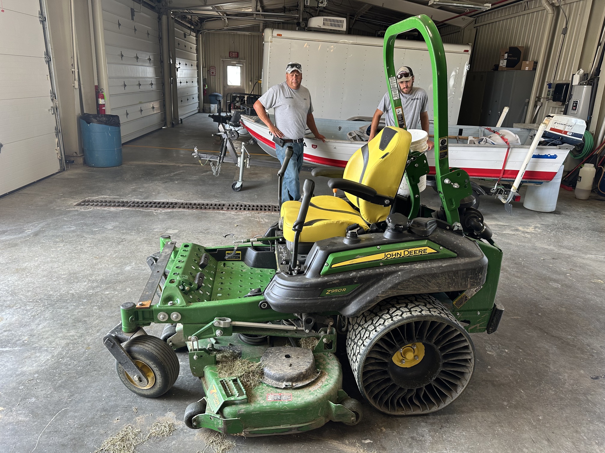 2021 John Deere Z950R Image 2