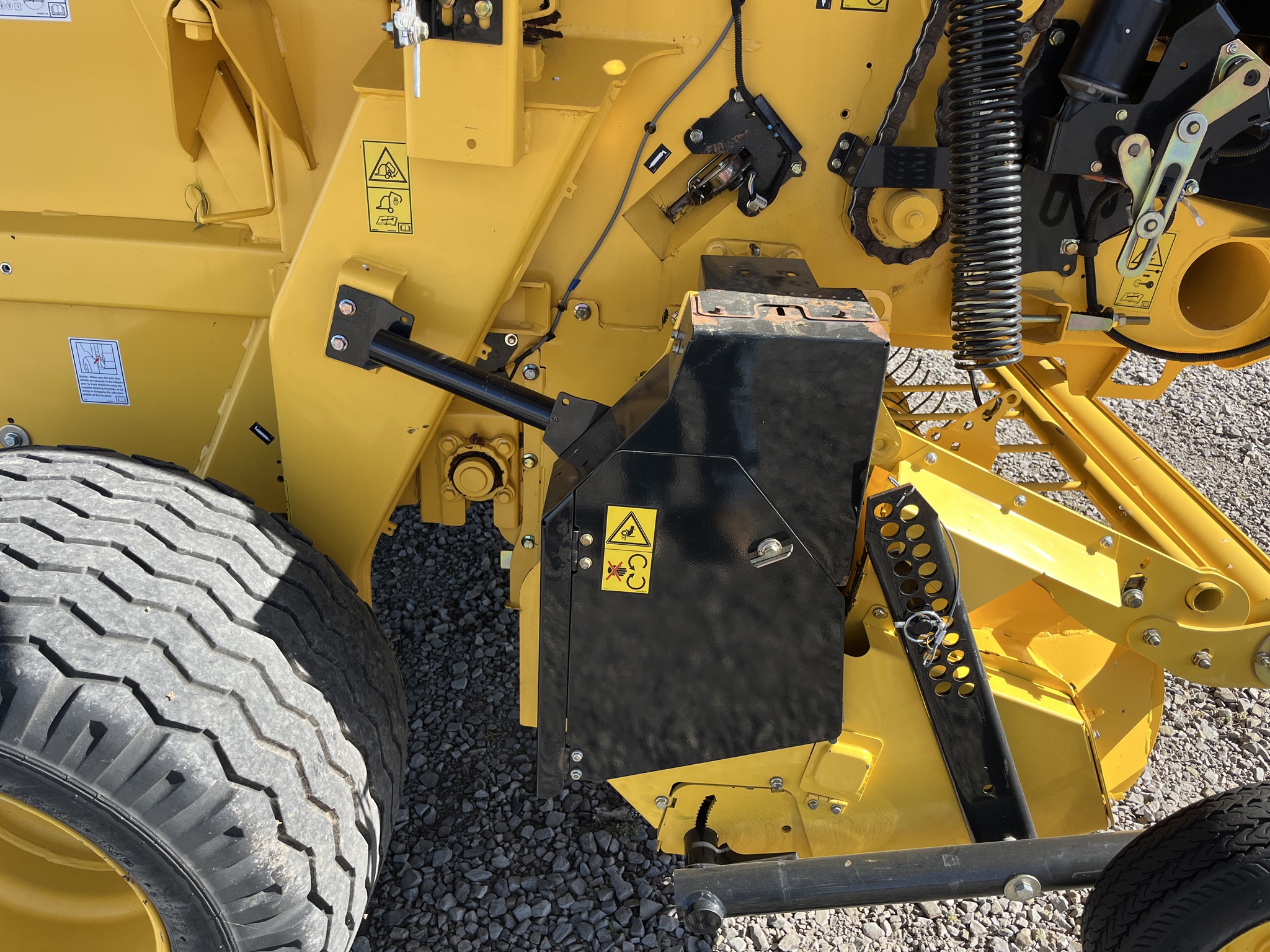 2023 New Holland Rollbelt 460 Image 11