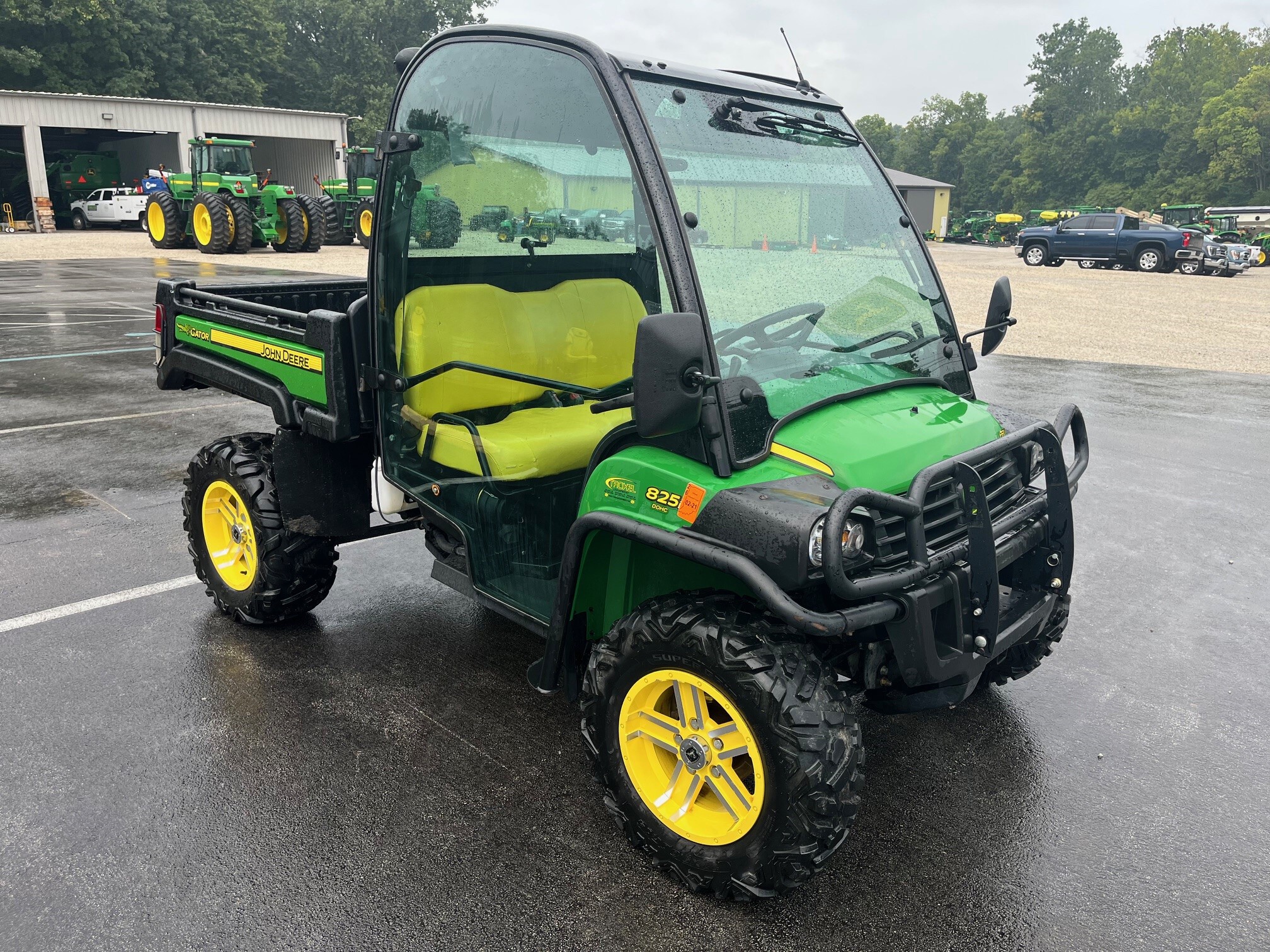 2012 John Deere XUV 825I GREEN Image 3