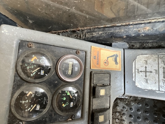 Photo of 1999 Caterpillar TH62