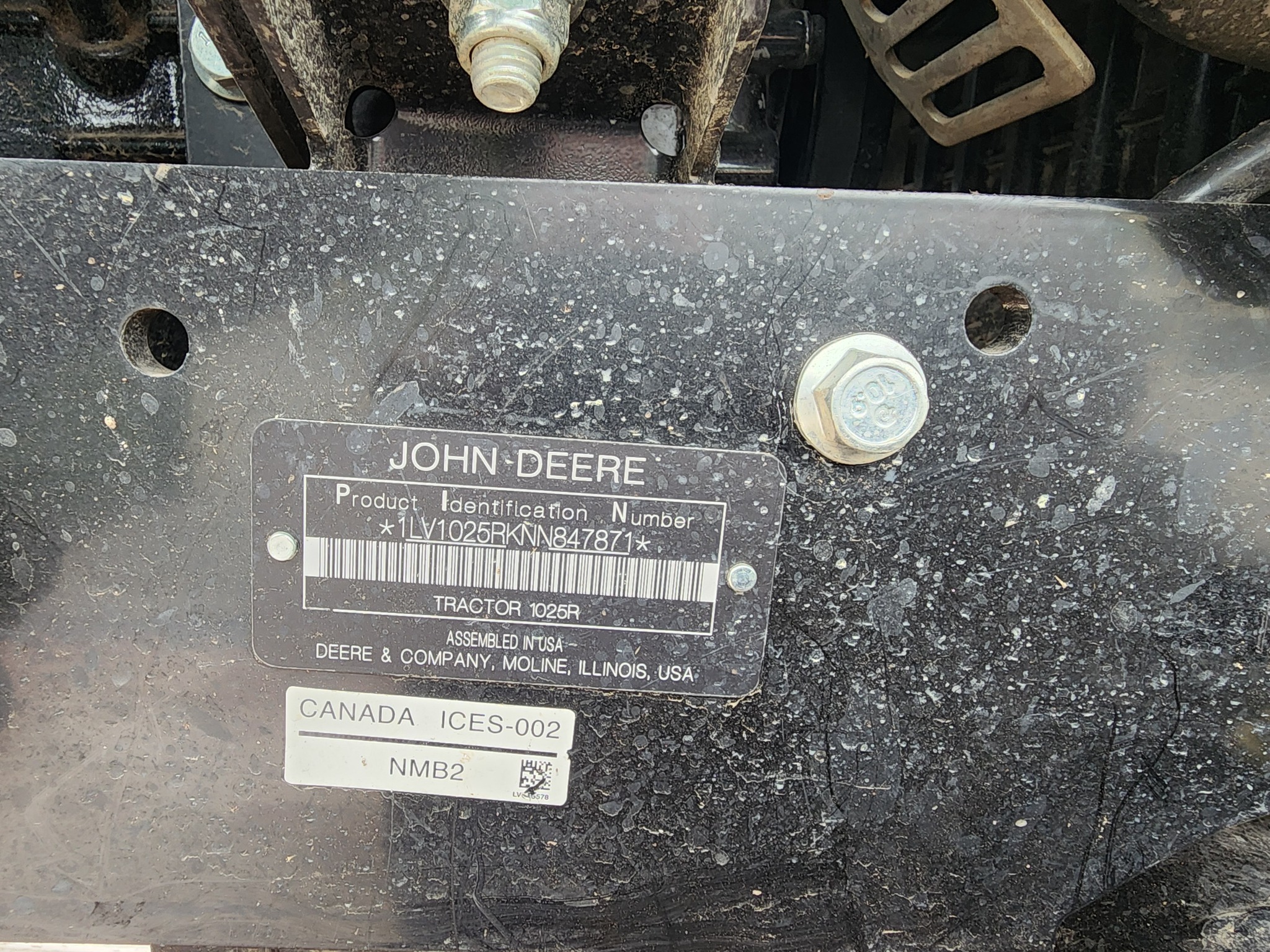 2022 John Deere 1025R Image 8
