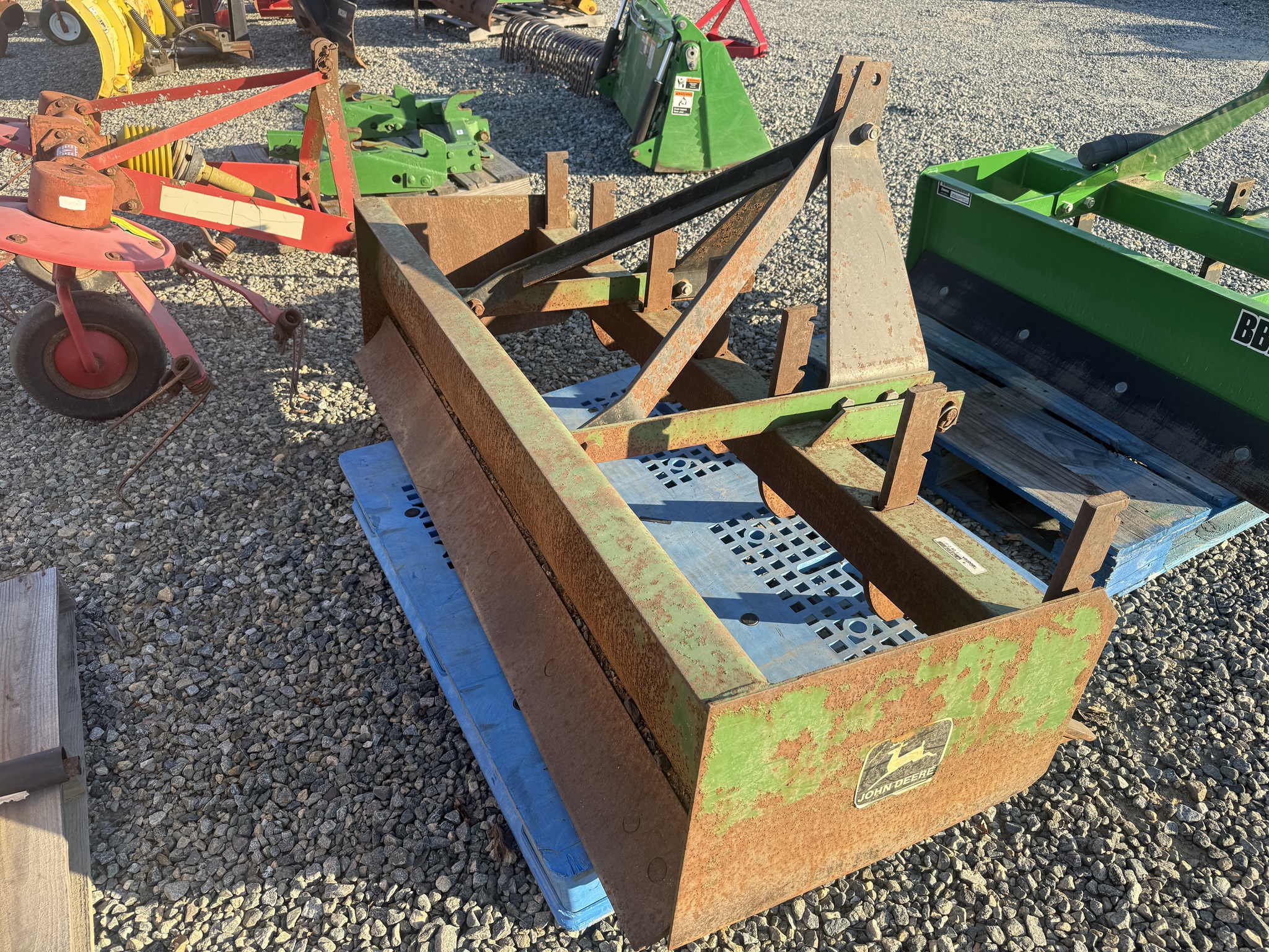 1989 John Deere 50A Image 3