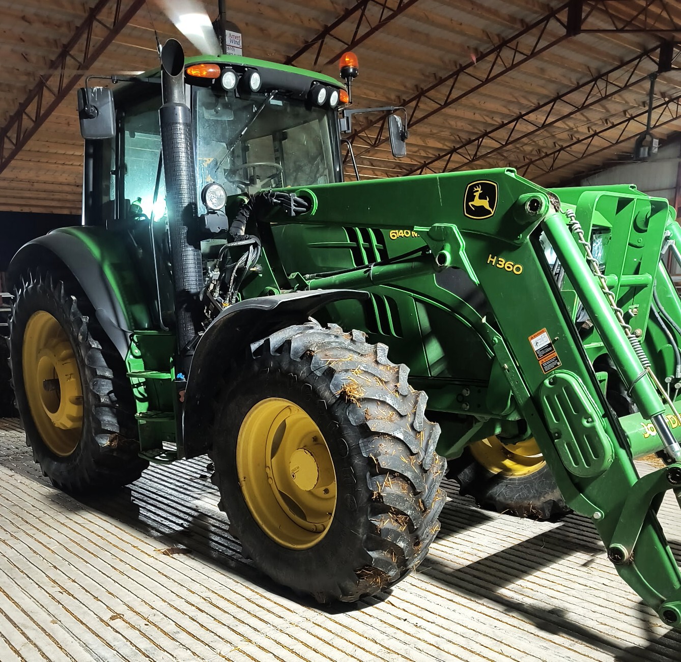 2013 John Deere 6140M Image 1