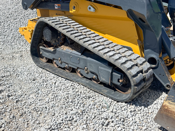 2022 John-Deere 333G