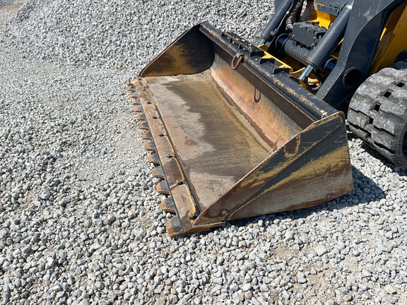 2022 John-Deere 333G