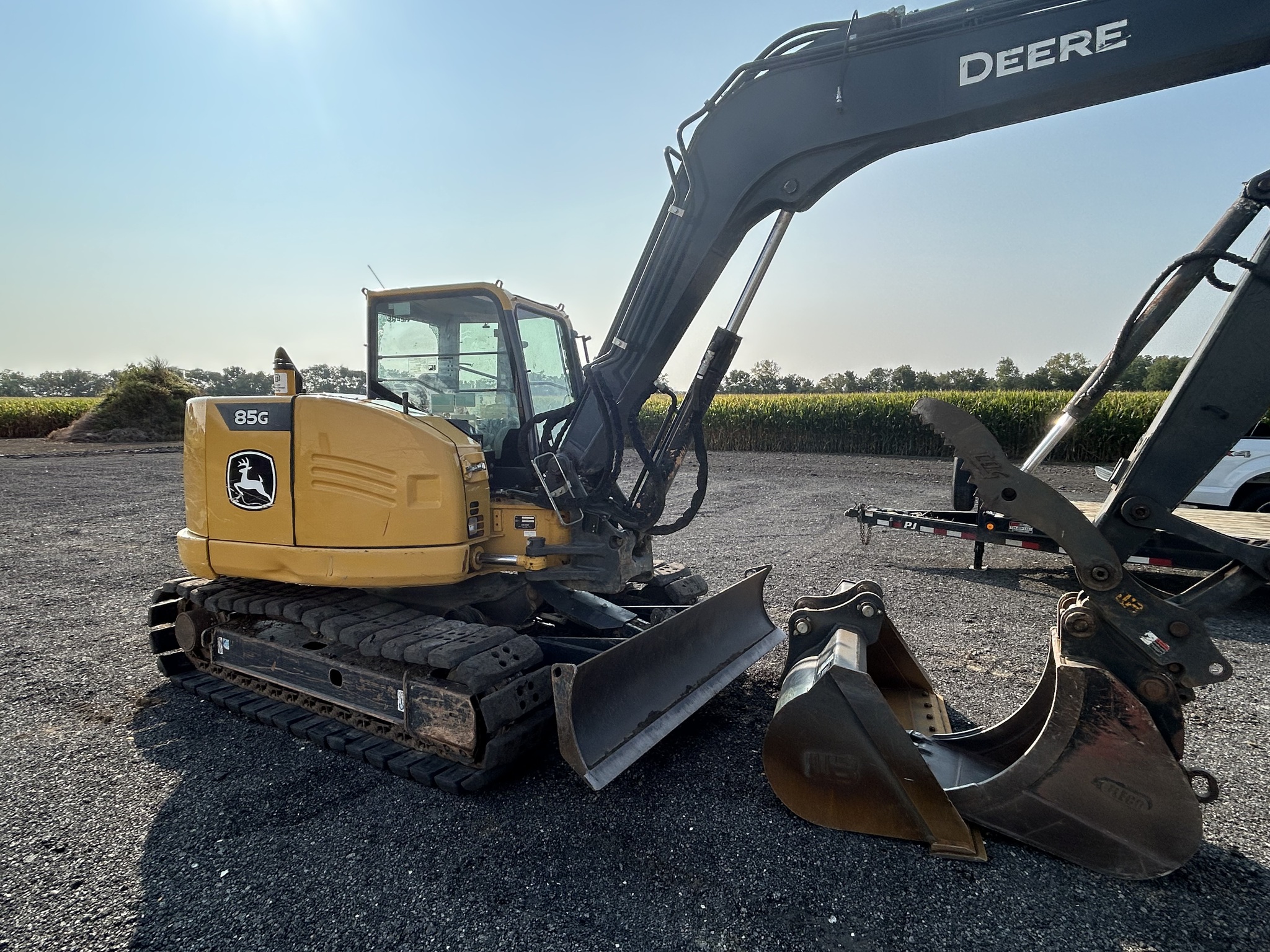 2021 John Deere 85G Image 6