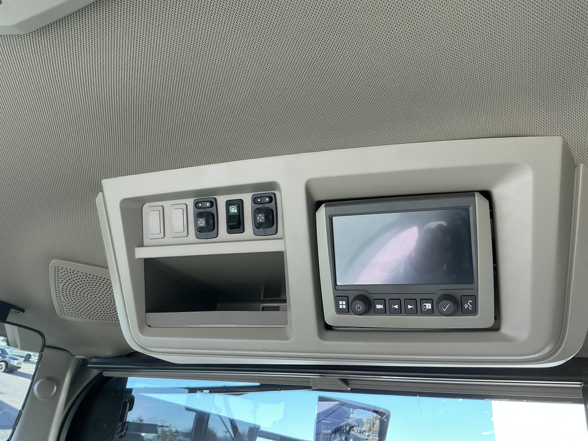 2024 John Deere 9RT 590 Image 13