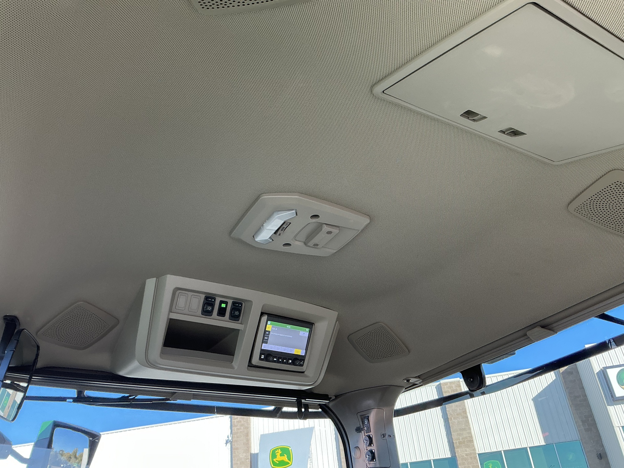 2024 John Deere 9RT 590 Image 17