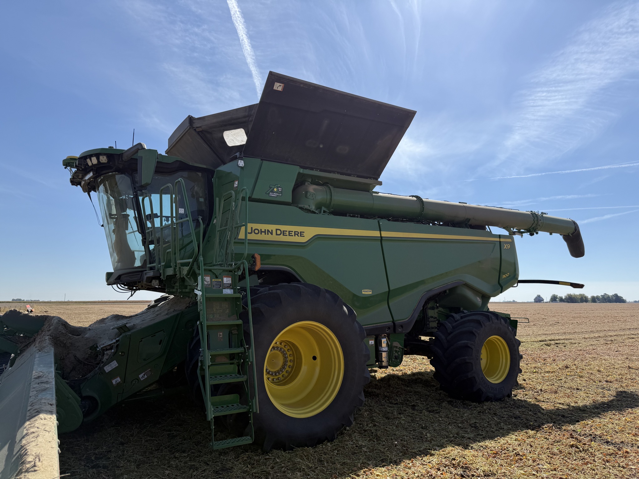  2022 John Deere X9 1100 at Heritage Tractor in Roanoke, IL