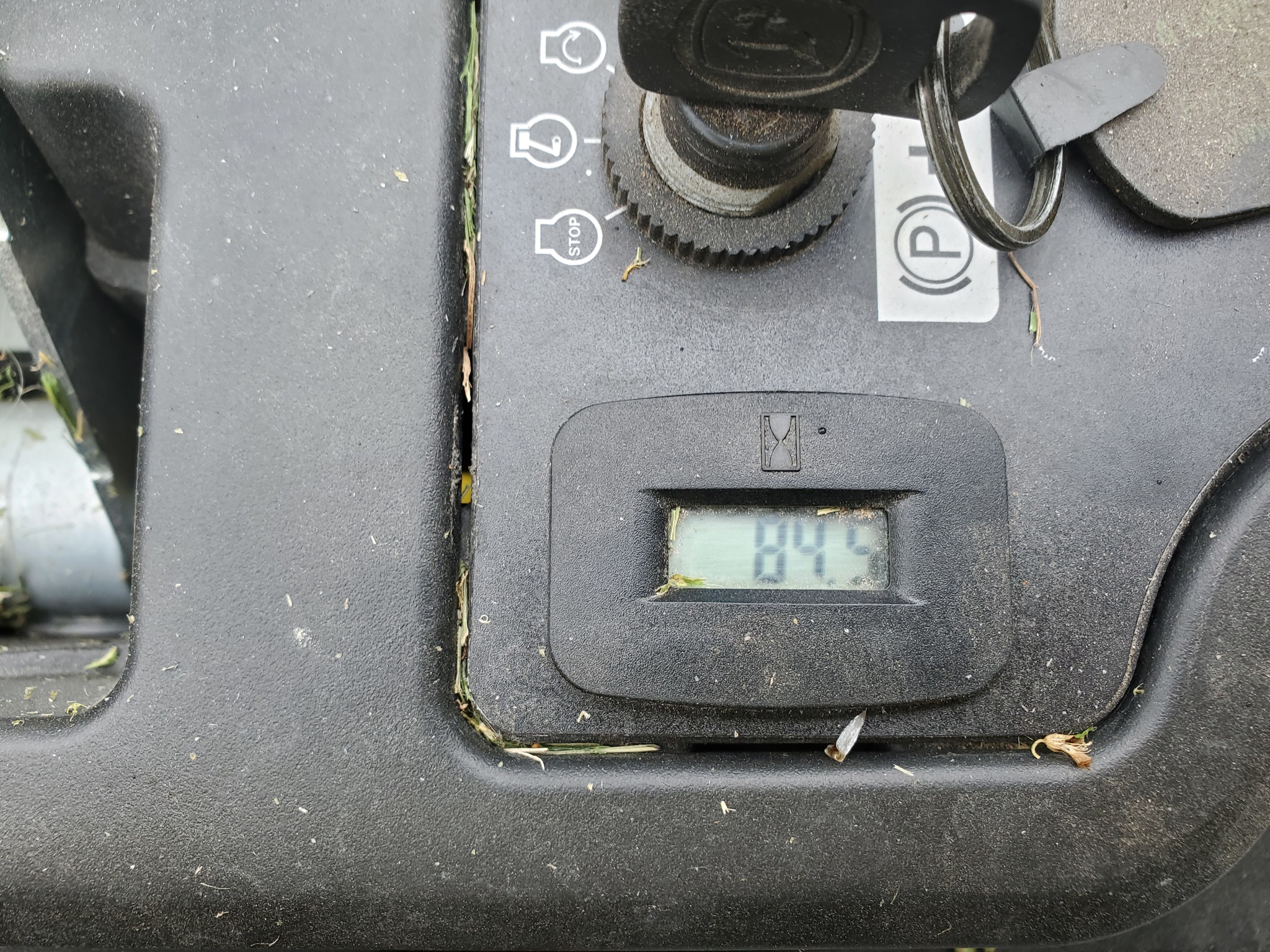 2016 John Deere Z335E Image 6