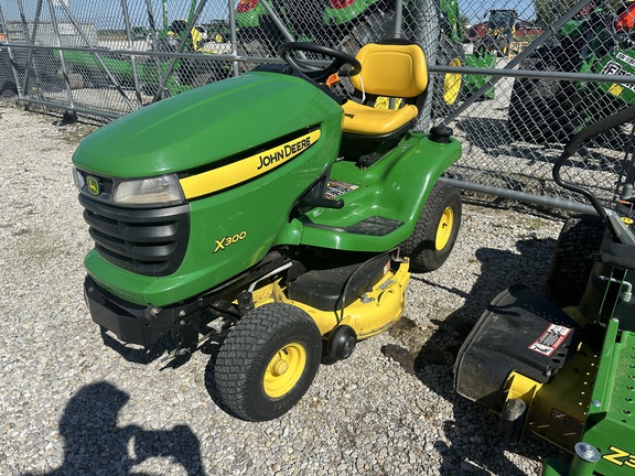 Photo of 2012 John Deere X300