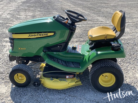 Photo of 2012 John Deere X300