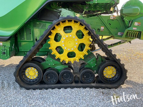 Photo of 2022 John Deere X9 1100