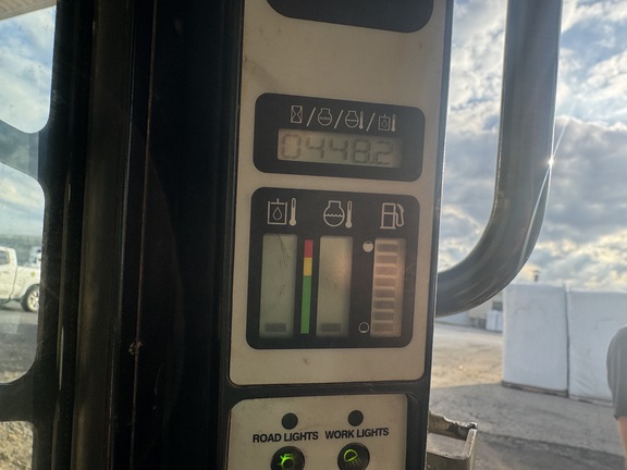 Photo of 2008 New Holland C175