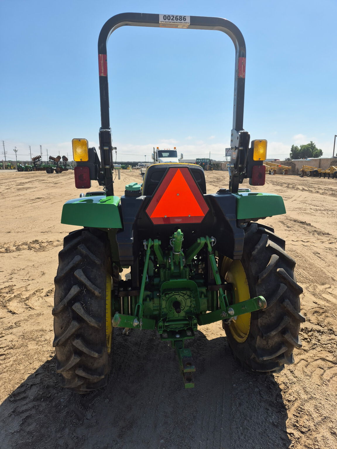 2021 John Deere 3025D Image 3