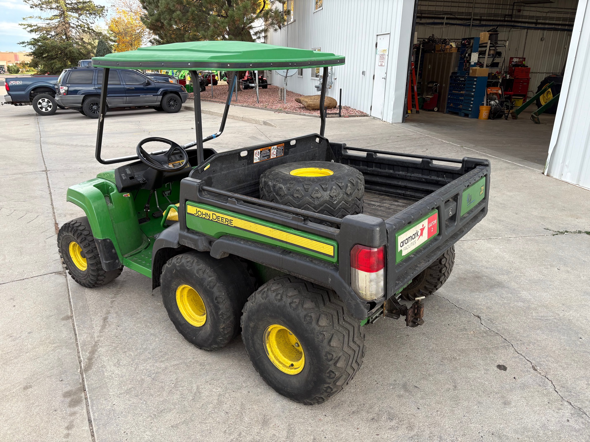 2019 John Deere TH 6X4 Image 3