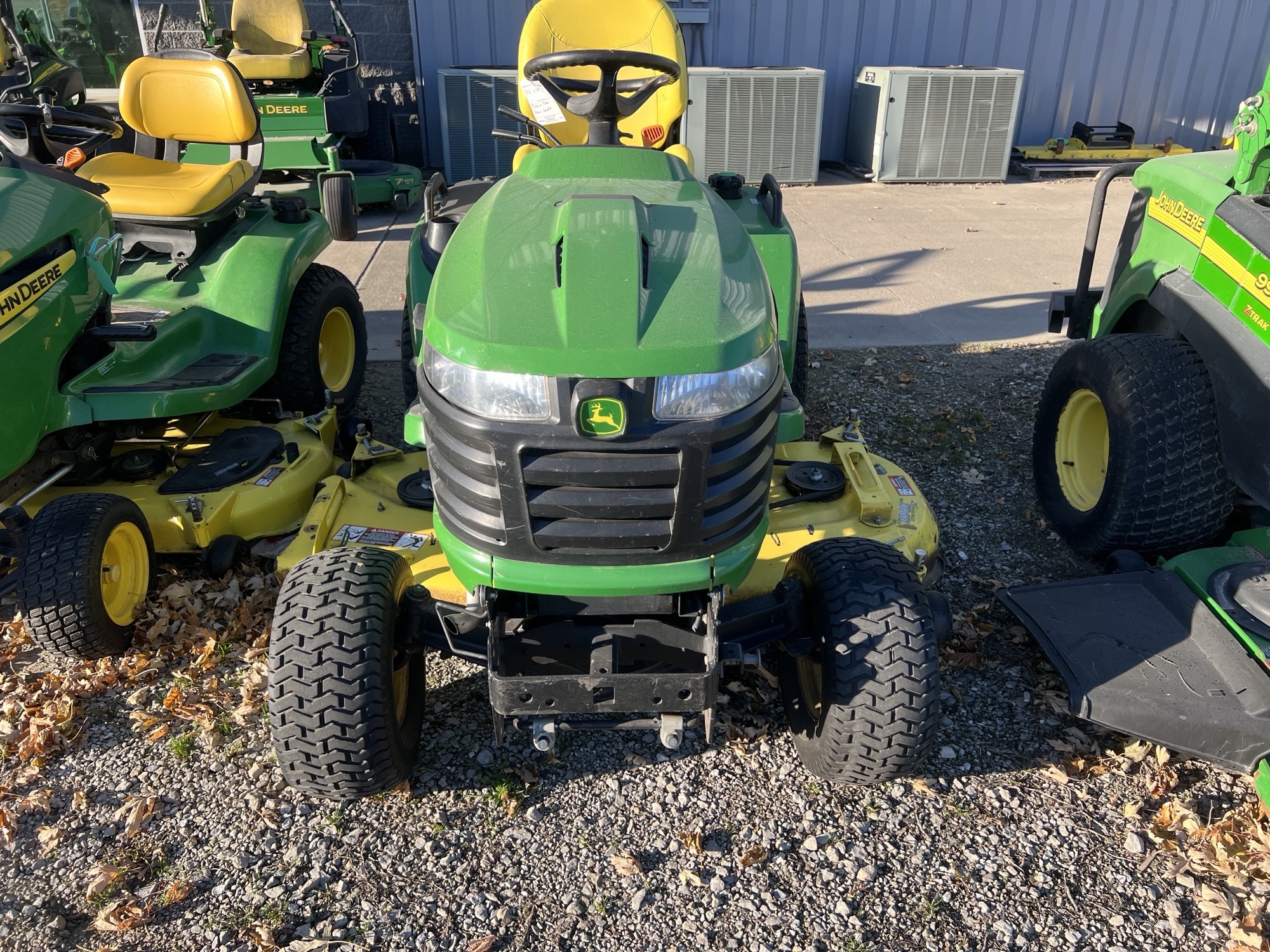 2017 John Deere X750 Image 4